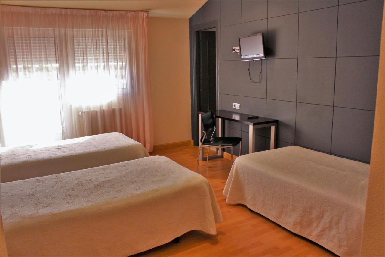 Hotel Area Serrano Buniel エクステリア 写真
