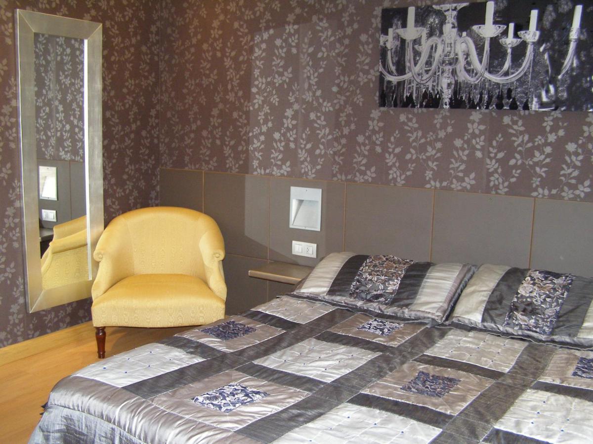 Hotel Area Serrano Buniel エクステリア 写真